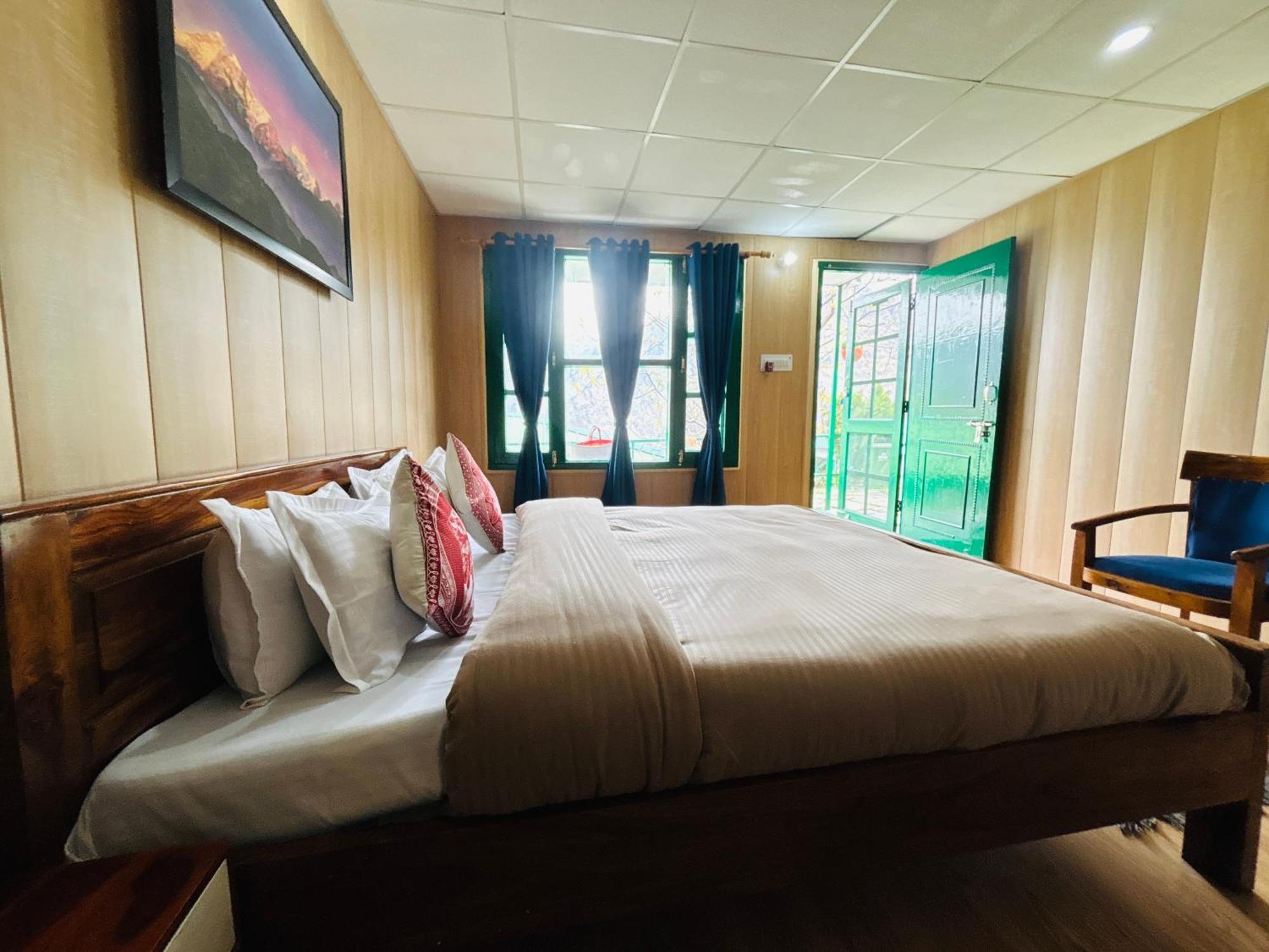 Himalayan High, Auli, By Himalayan Eco Lodges Joshīmath Buitenkant foto