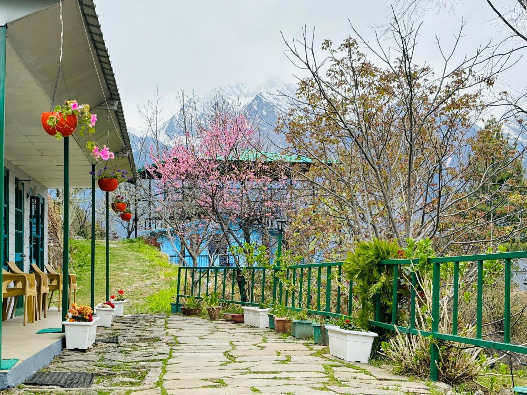 Himalayan High, Auli, By Himalayan Eco Lodges Joshīmath Buitenkant foto